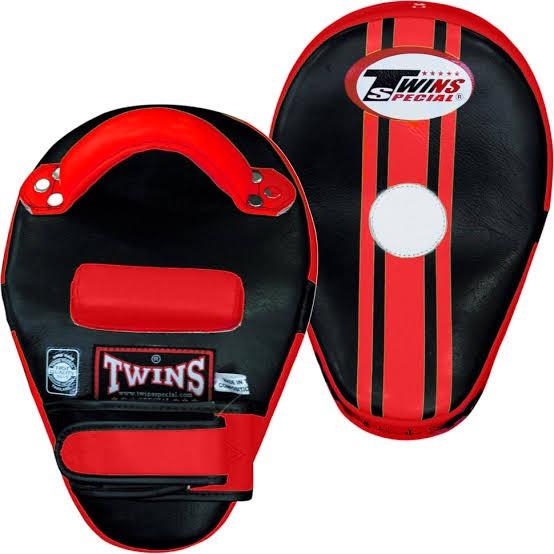 Twins Special Kicking Pads KPL11 Black/Red